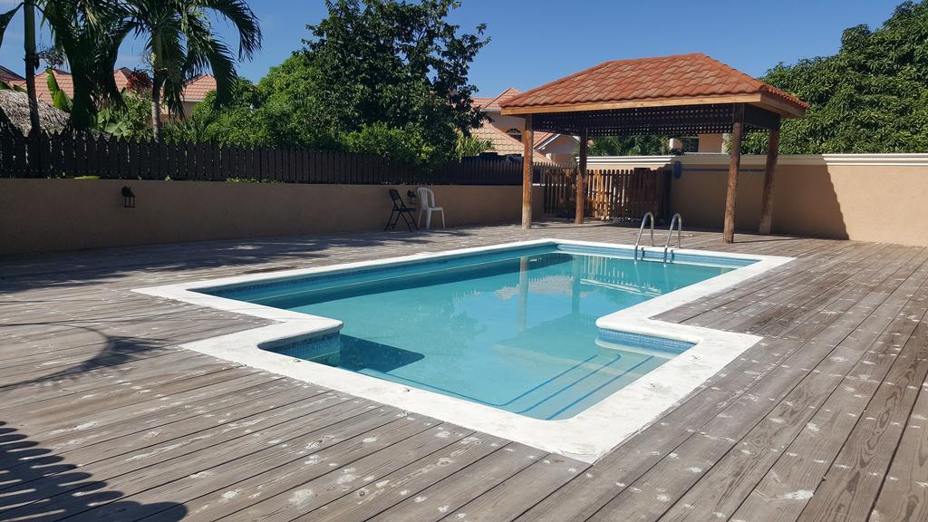 Apt 12, Executive Suites Ja - Palms Enfield Extérieur photo