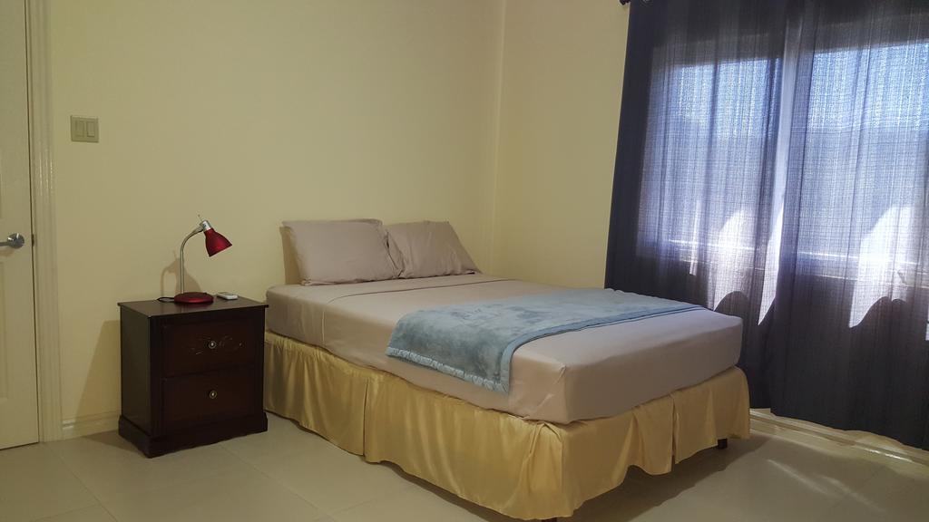 Apt 12, Executive Suites Ja - Palms Enfield Extérieur photo