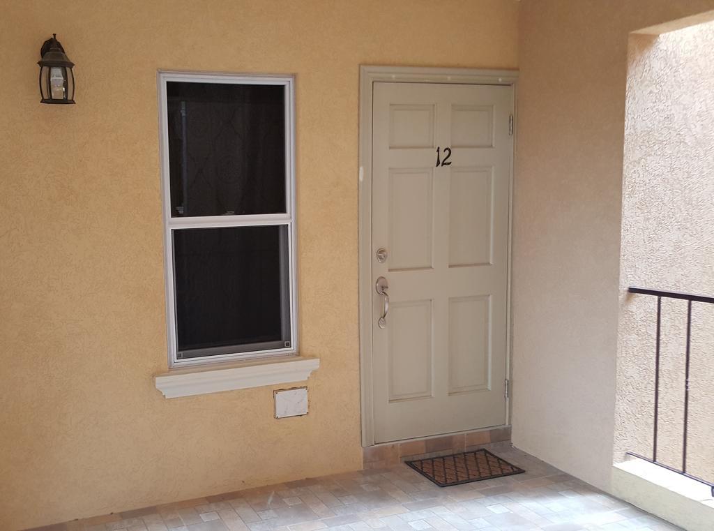 Apt 12, Executive Suites Ja - Palms Enfield Extérieur photo